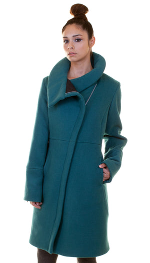 High Collar thinsulated zip coat/ Wool blends