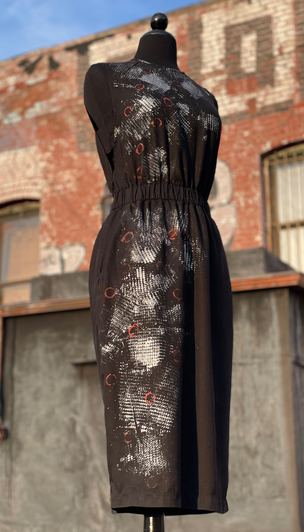 Sleeveless Lounge Dress / Black w/print