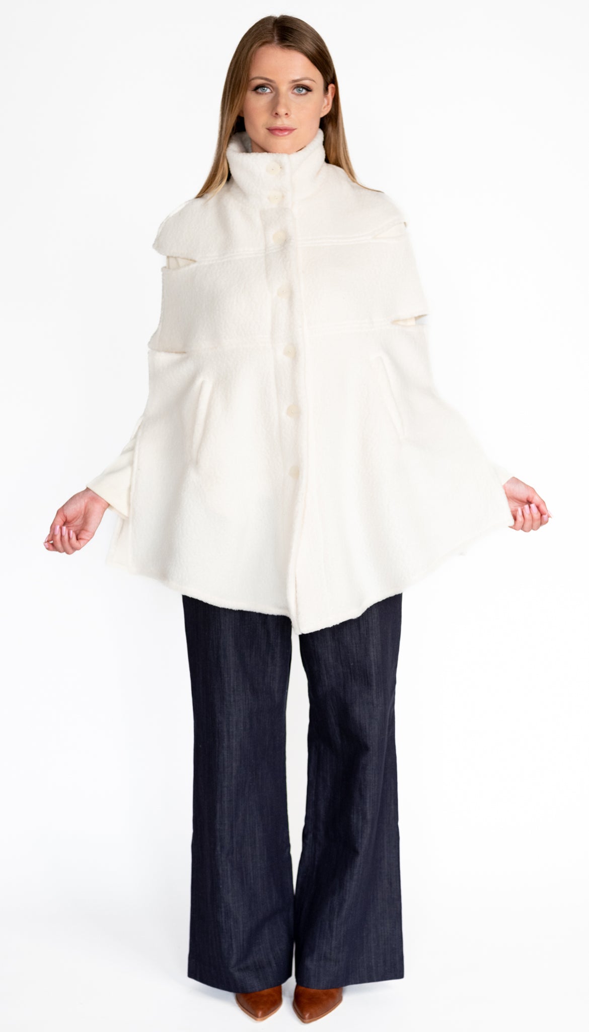 Convertible Shearling Fleece Capelet Mock Vest/ Winter White