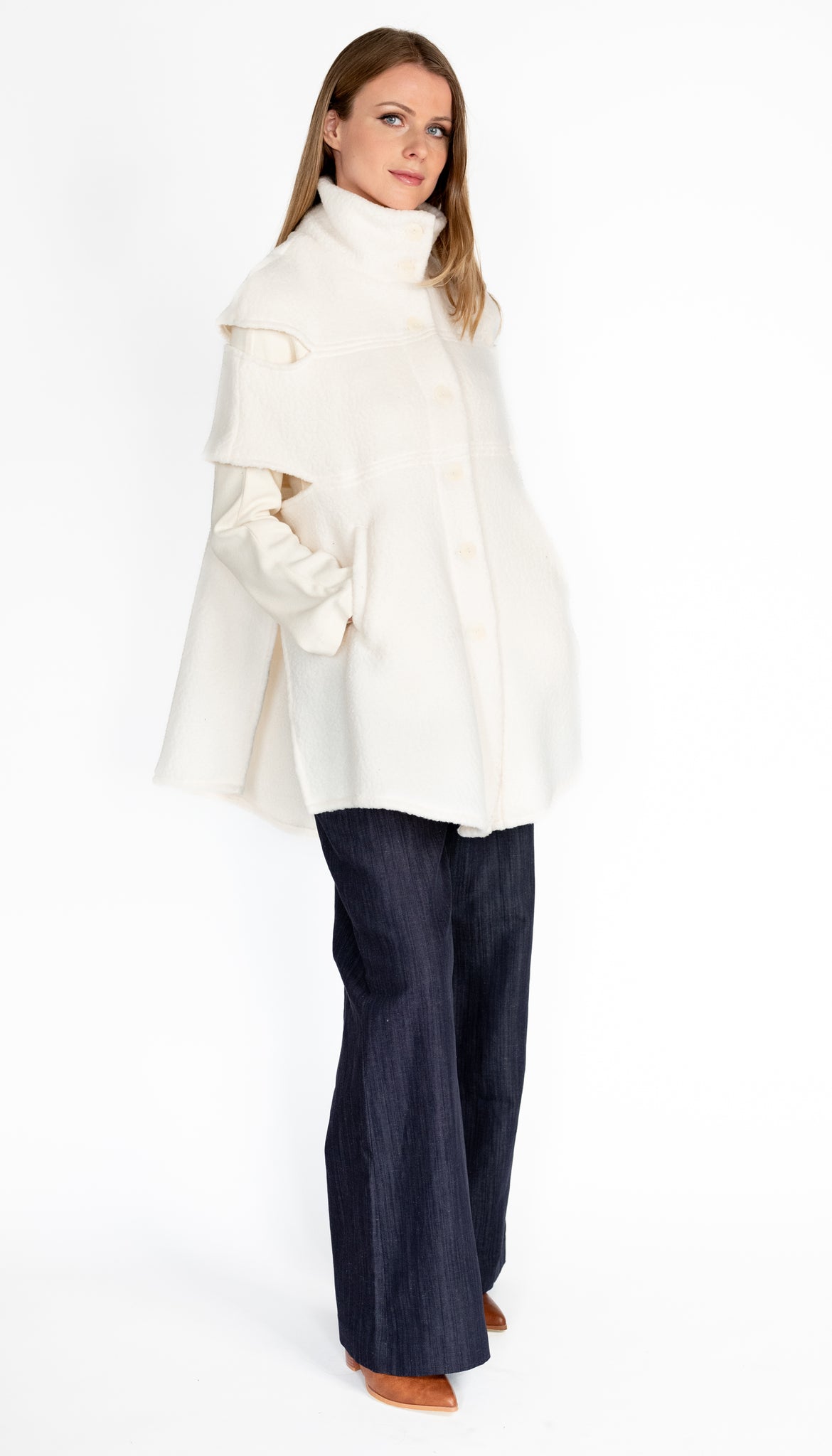 Convertible Shearling Fleece Capelet Mock Vest/ Winter White