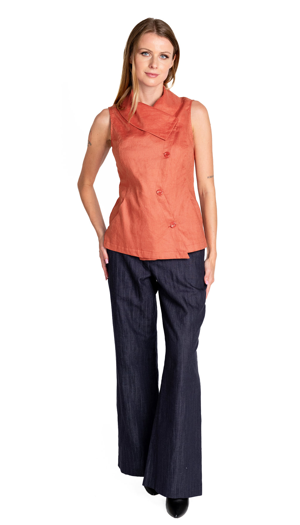 Swerve Vest Linen/ Terracotta