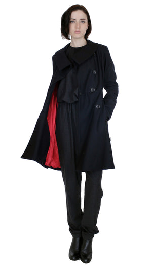 Swerve Coat in Wool/ Nylon/Cashmere / Black