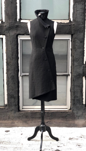 Swerve Long Vest Dress/ Black Crinkle